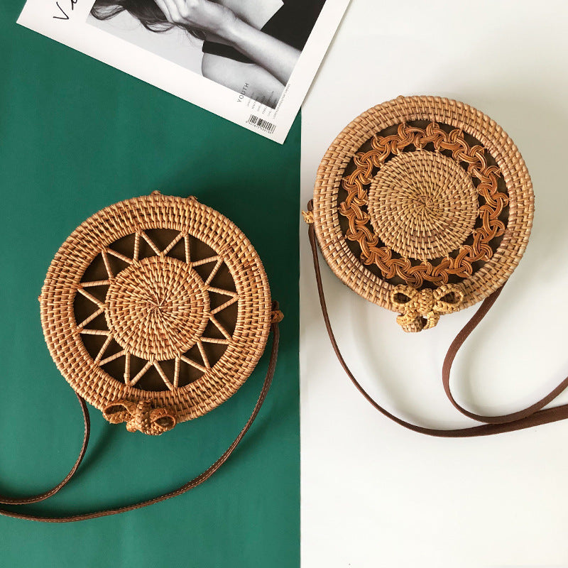 New Bali rattan Woven bag Vintage Straw woven Beach Travel crossbody Bag Hand-made brown woven bag 693 Application Scenario