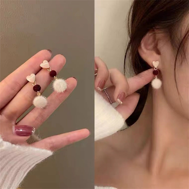 S925 Silver Needle Autumn and Winter Gentle Japan and South Korea pink love plush pendant earrings Simple sweet simple hairball studs 981 full figure